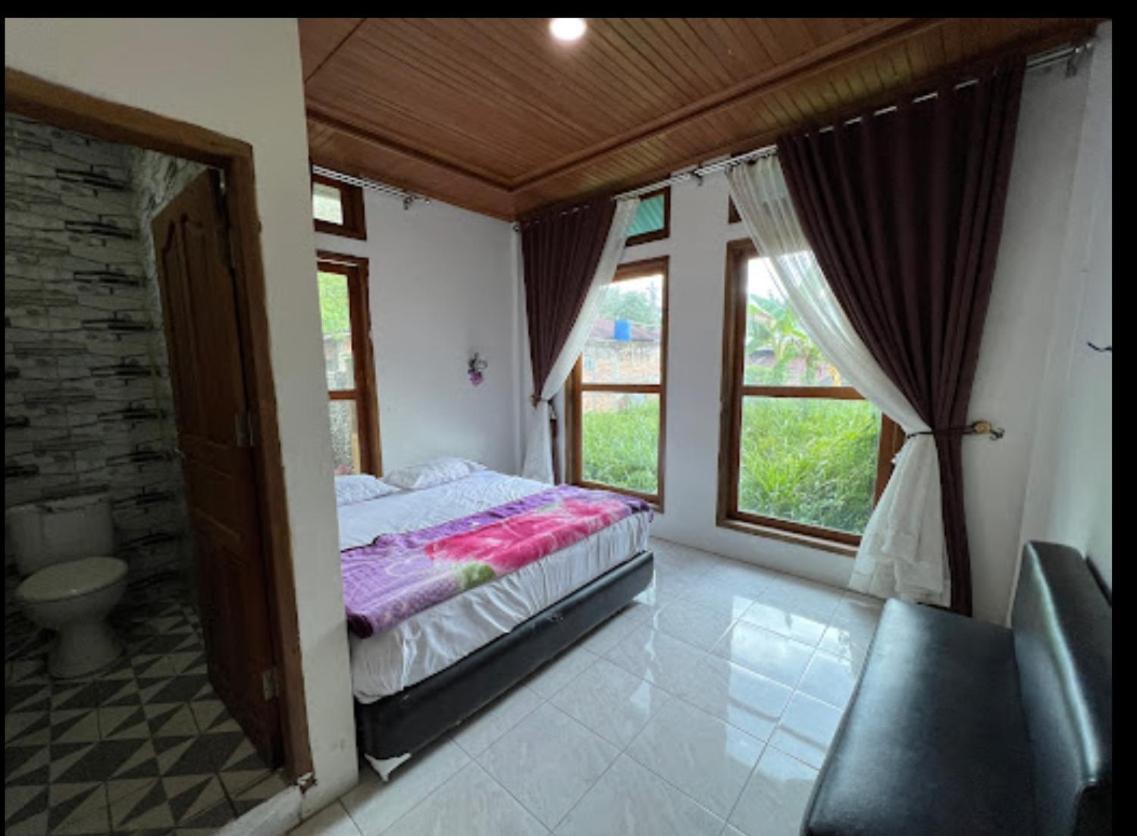 Gabelo Guest House ブキティンギ エクステリア 写真